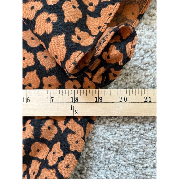 Who What Wear Linen Blend Blouse with Ruffled Sleeve and Peplum bottom. Size M - Picture 7 of 13